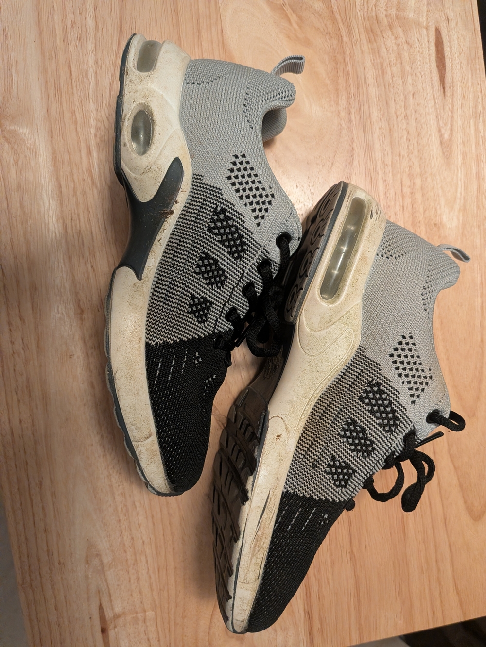Lightweight Grey and Black Knit Athletic Sneakers